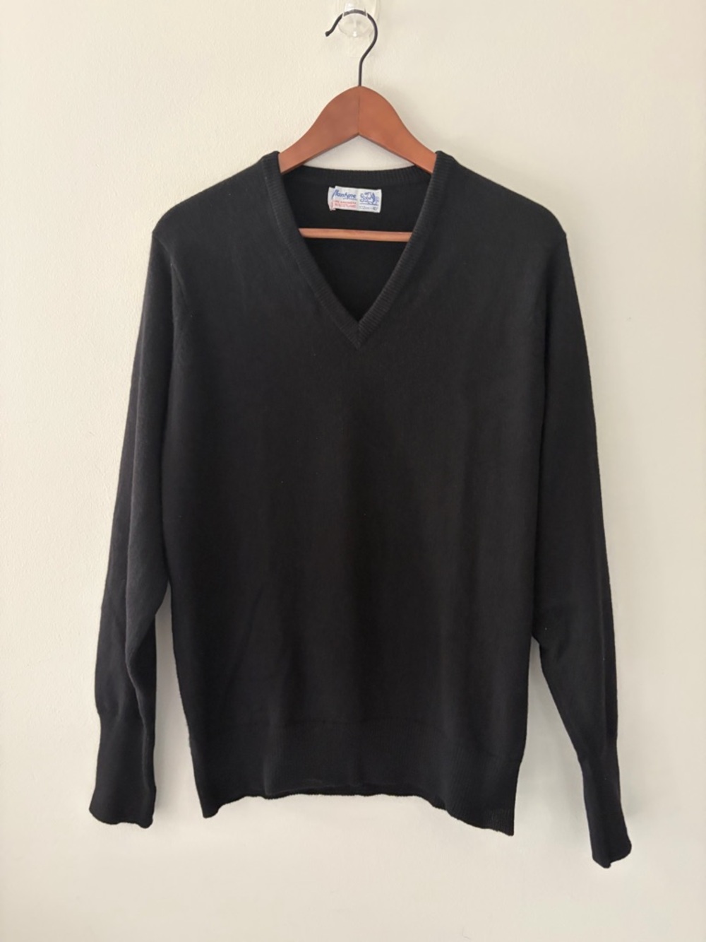 Vintage Ballantyne of Peebles 100% pure Cashmere made in Scotland size 40”